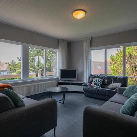 At - 4 Bedrooms 10p - Garden * Oostduinkerke