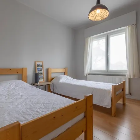 Semesterbostad At - 5 Bedrooms 10p - Garden