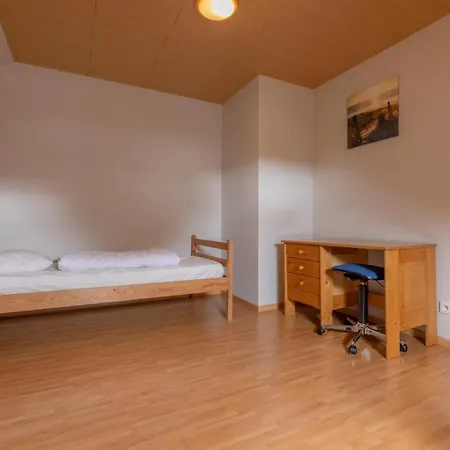 Semesterbostad At - 5 Bedrooms 10p - Garden Oostduinkerke