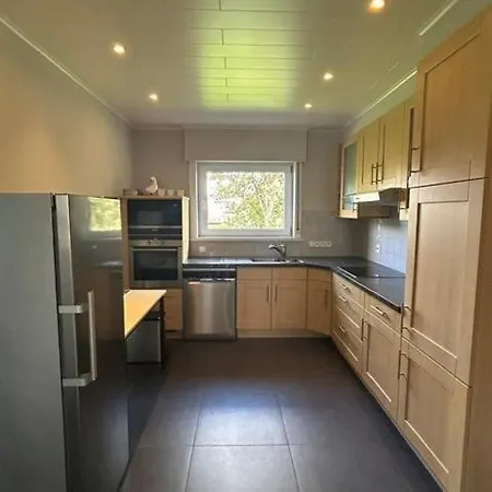 At - 4 Bedrooms 10p - Garden * Oostduinkerke