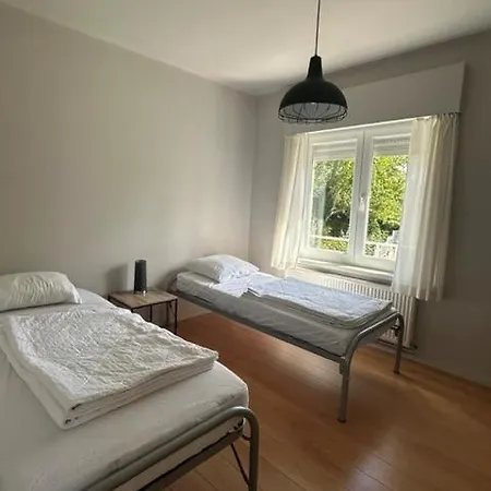 Feriehus At - 4 Bedrooms 10p - Garden
