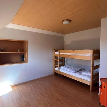 At - 4 Bedrooms 10p - Garden Feriehus Oostduinkerke
